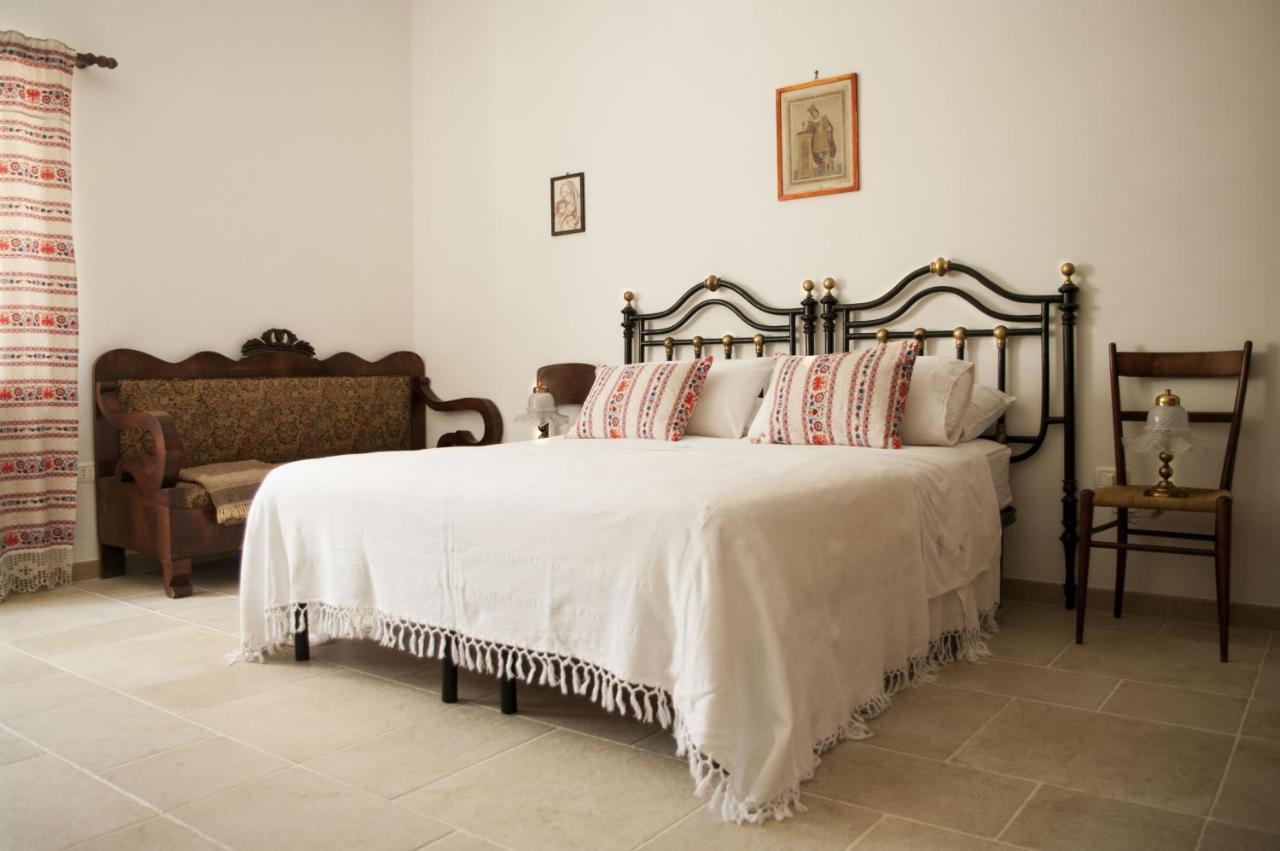 Il Trullo Bianco A Masseria Santalachicca Masseria Orimini Luaran gambar