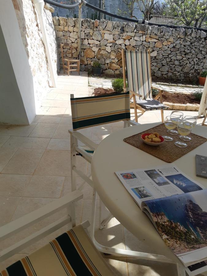 Il Trullo Bianco A Masseria Santalachicca Masseria Orimini Luaran gambar