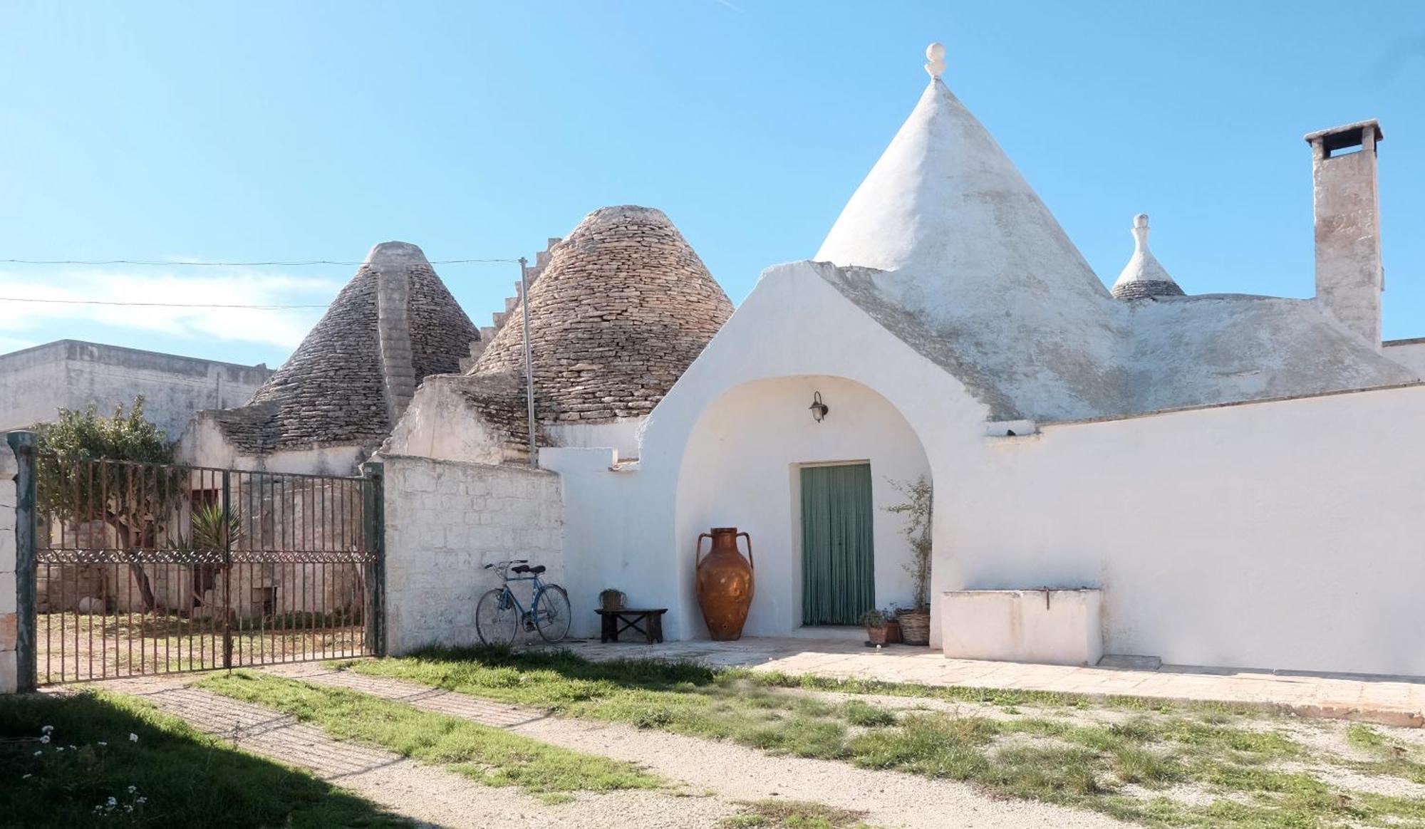 Il Trullo Bianco A Masseria Santalachicca Masseria Orimini Luaran gambar